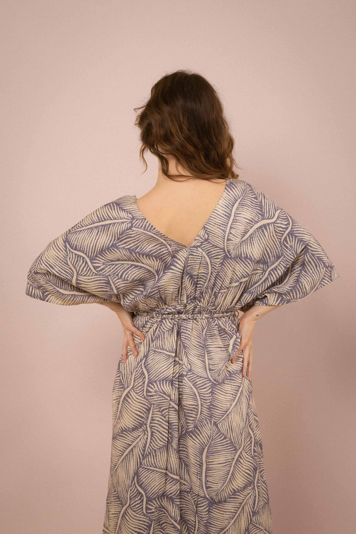 Kleid ~ GAIA LEAVES