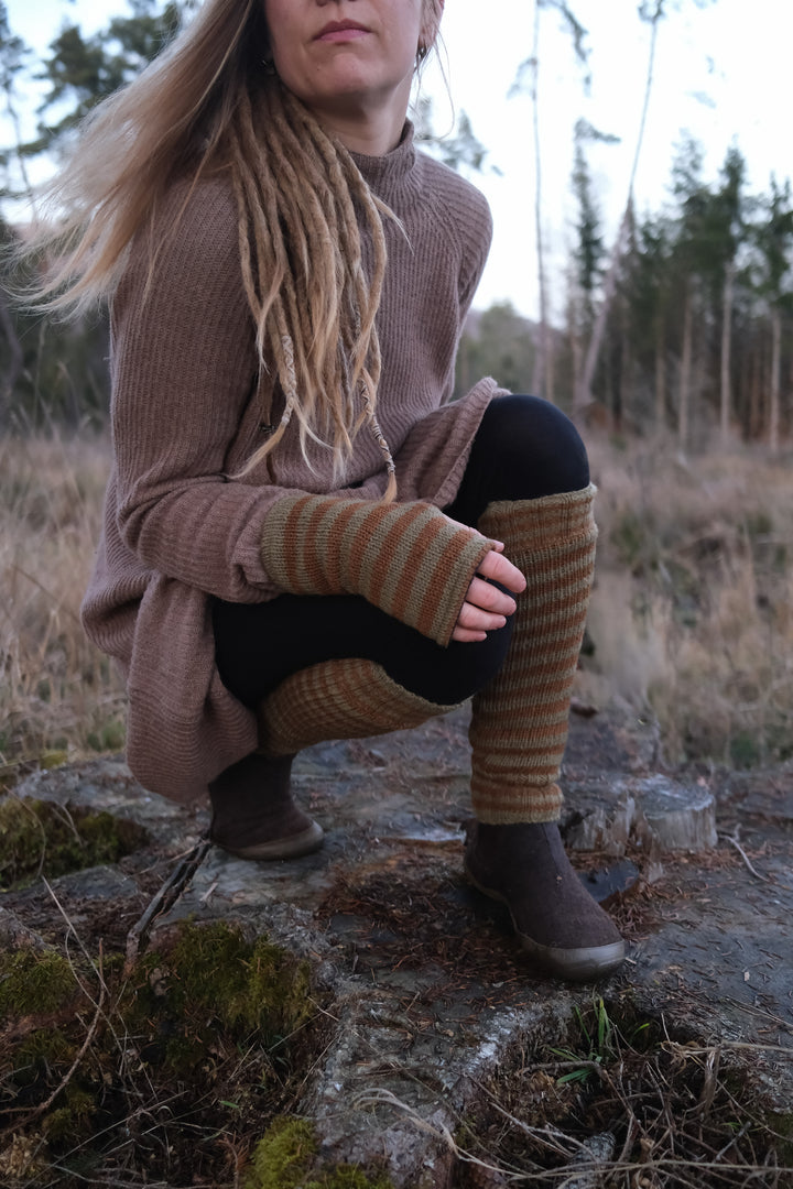 Gestreifte Beinstulpen Grün/Olive