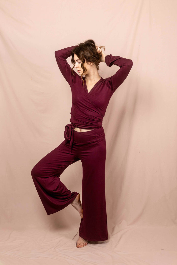 Schlaghose, Sporthose, Yogahose mit schlag in Rot / Aubergine, Hose, Set mit Oberteil