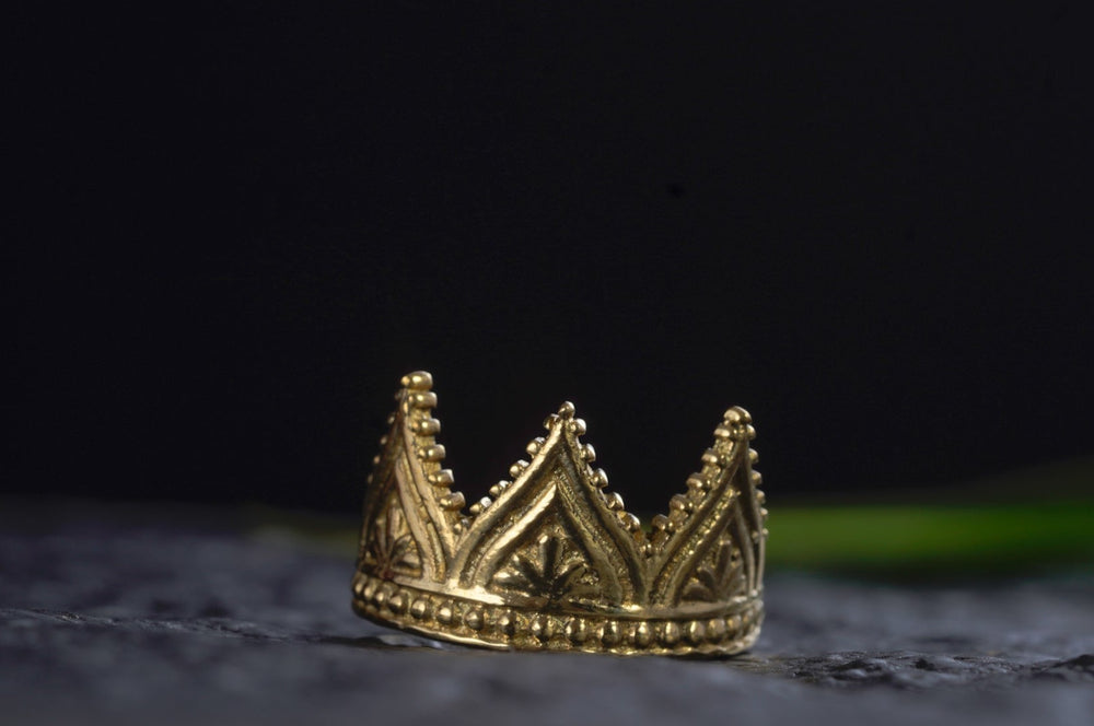 Ring aus Messing ~ Krone, Tiara ~ Majestätisch, Königlich ~ Altertümlich, keltisch