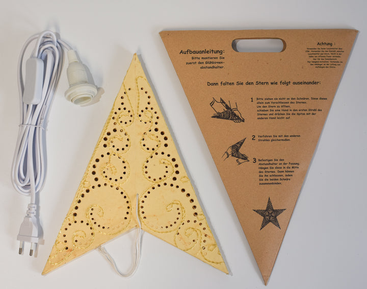 Bestickter Stern in CREME