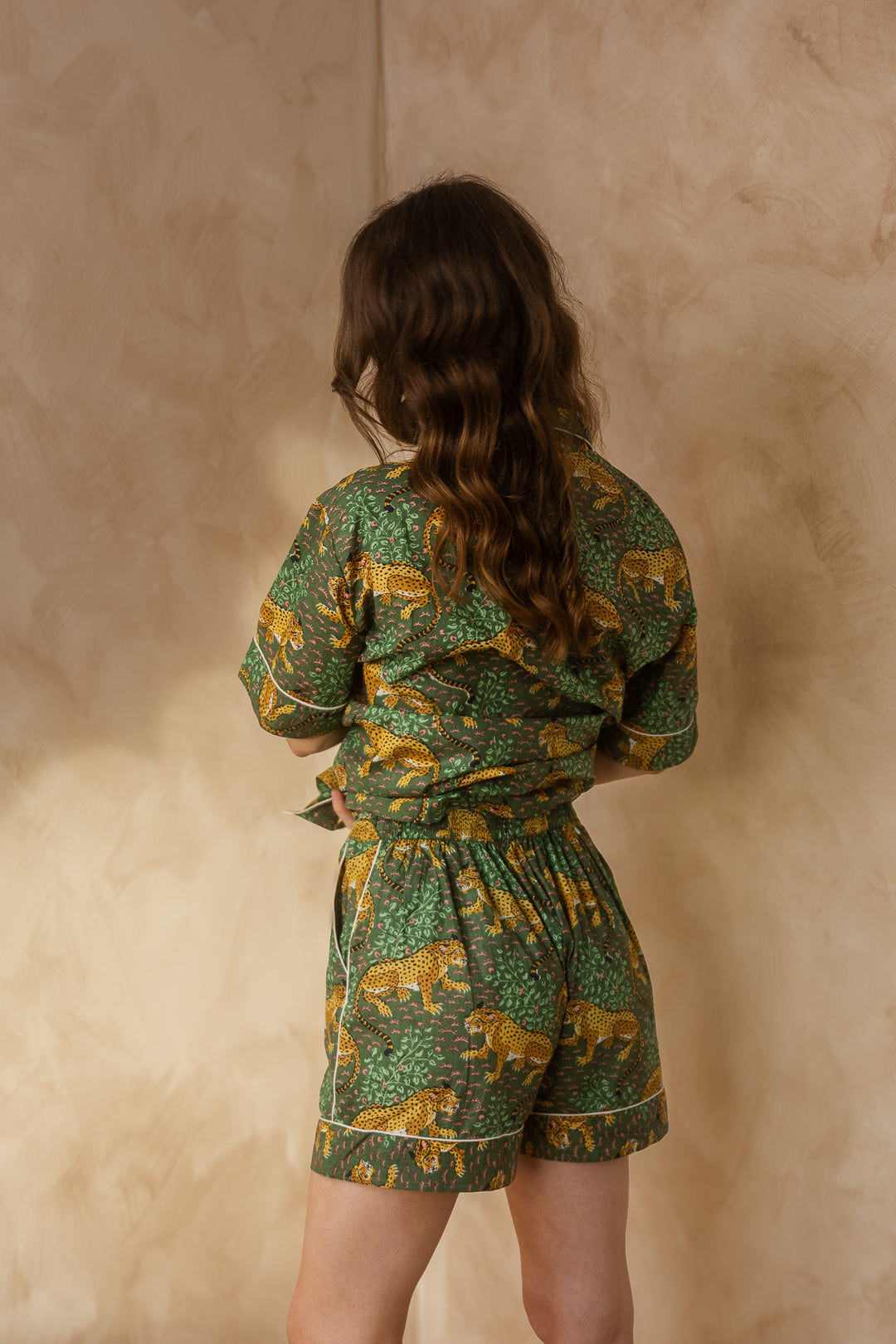 Stylisches Pyjama Set, Tiger Print Schlafanzug, Grün, Kurze Nachtwäsche, Unisex Pyjama aus Baumwolle, Trendige Muster 