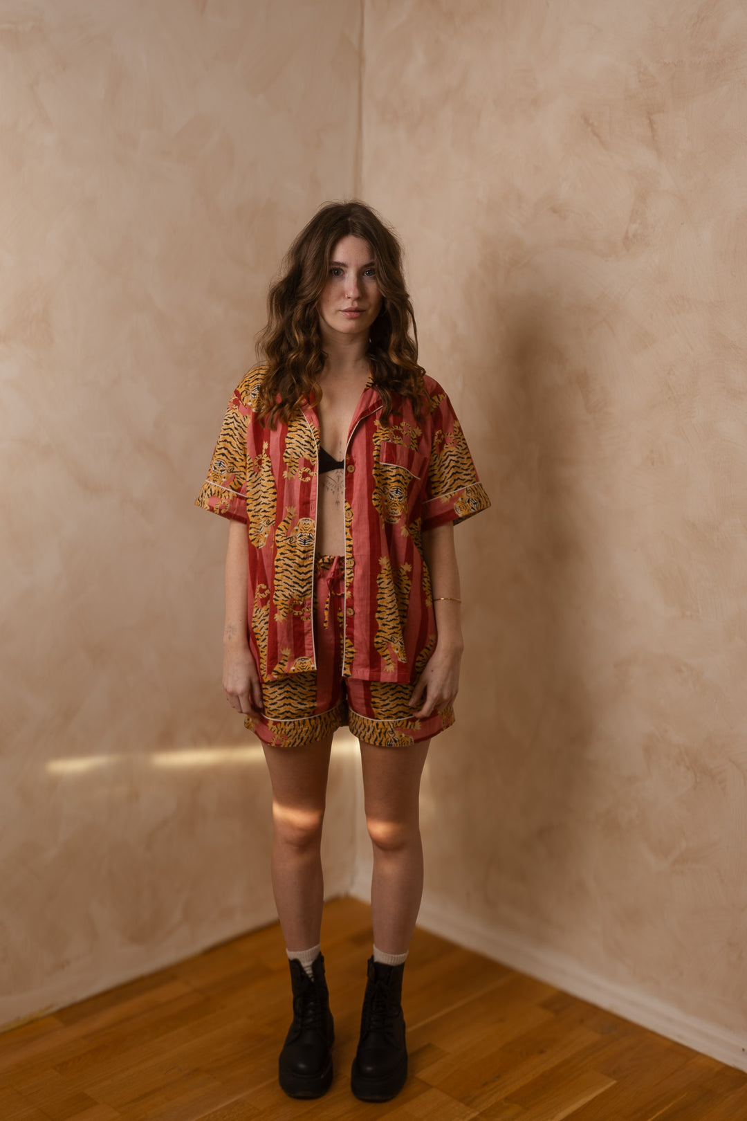 Stylisches Pyjama Set, Tiger Print Schlafanzug, Kurze Nachtwäsche, Unisex Pyjama aus Baumwolle, Trendige Muster