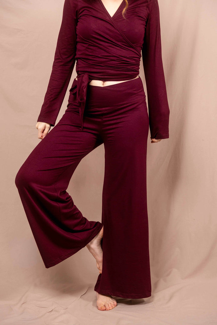 Schlaghose, Sporthose, Yogahose mit schlag in Rot / Aubergine, Hose