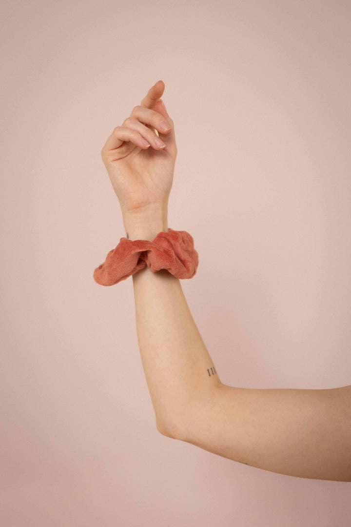 Upcycling Samt-Scrunchie