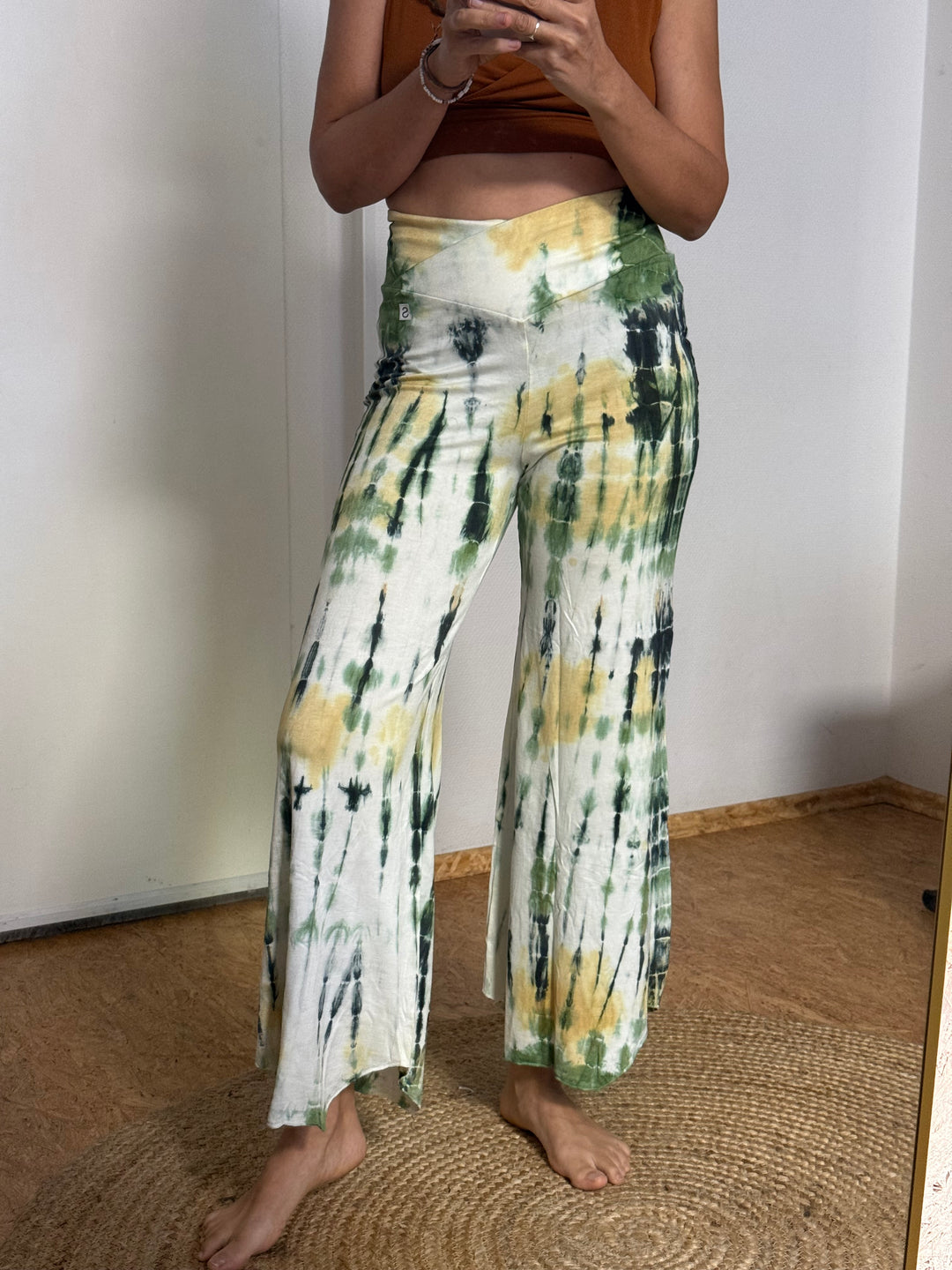 Sample Sale 