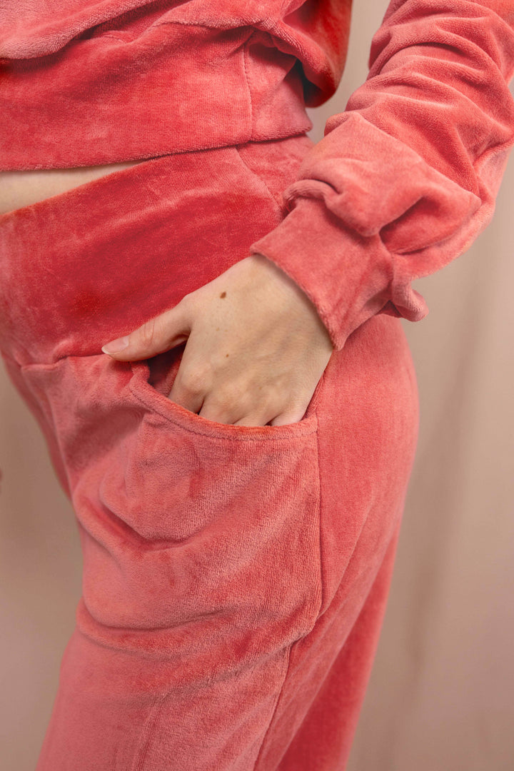 Samthose, Jogginghose in Rosa, mit Taschen,  Bequeme lockere Hose aus samt, sehr weich, 100% Baumwolle, weiche Baumwollhose, Set mit Oberteil