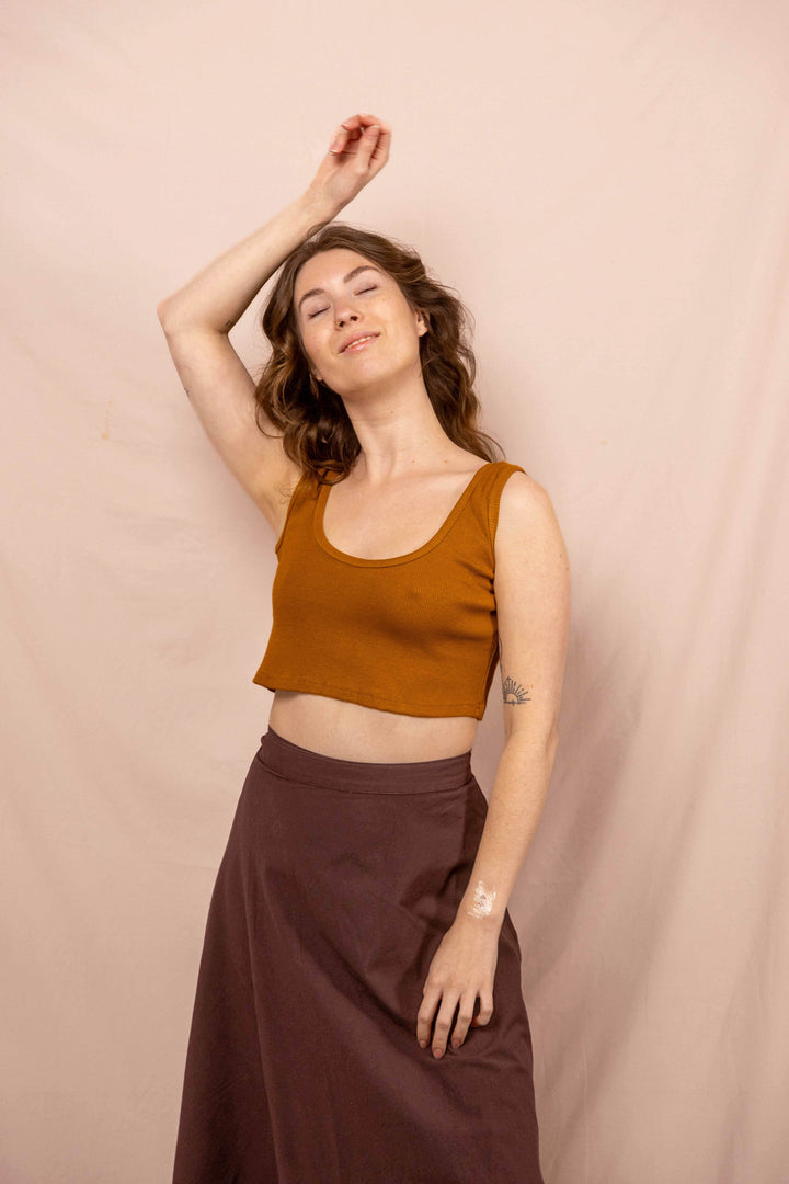 Feinripp Top, Unterhemd in Braun, Bauchfreies Leichtes Oberteil, Bra Top, Crop Top