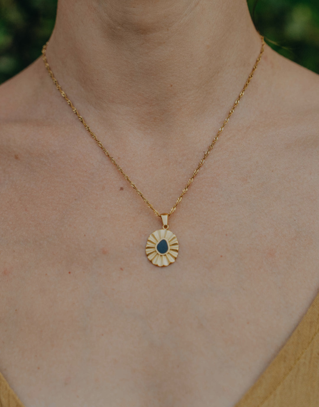 Halskette ~ BLACK BLOOM