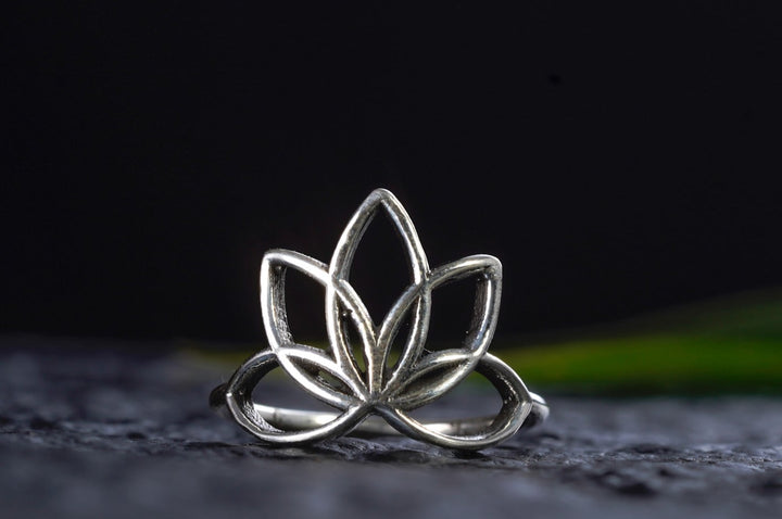 Ring ~ BIG LOTUS ~ 925er Sterling Silber ~ Lotusblüte ~