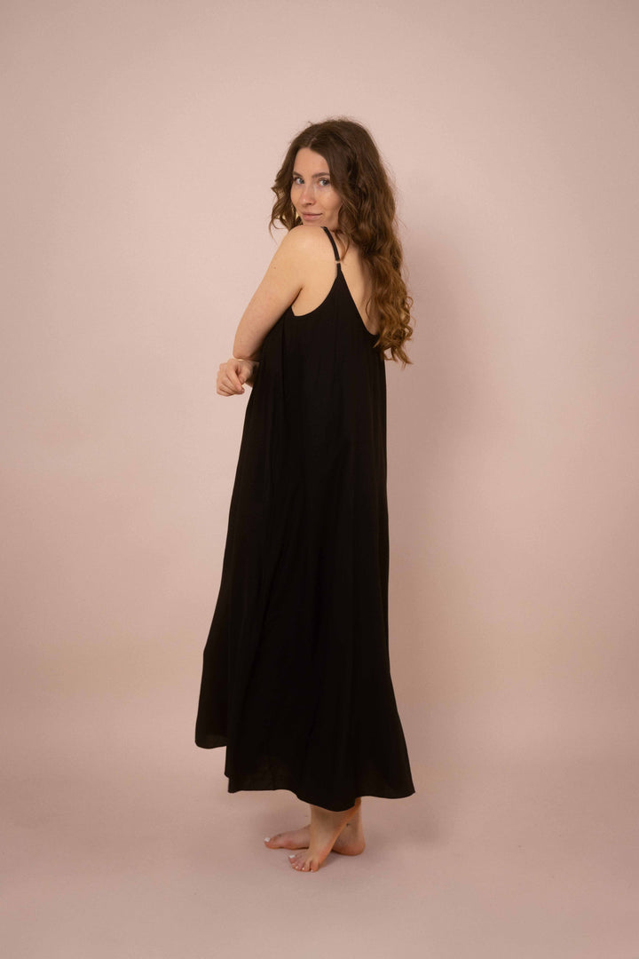 Luftiges Kleid ~ JIL schwarz
