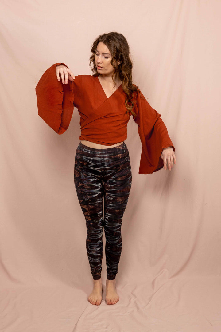 Lässiges Batik Wickeltop, Vintage Wickelbluse in Rost Rot, Bluse zum Wickeln, Top mit langen Ärmeln