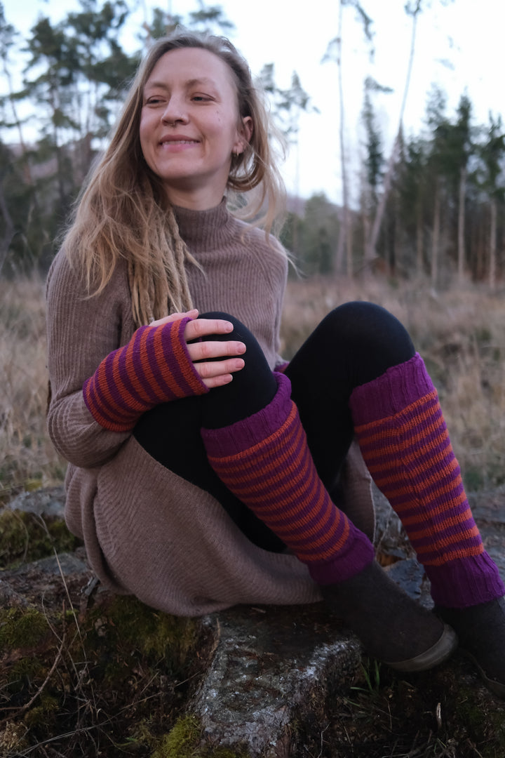 Feeded gauntlets made of wool