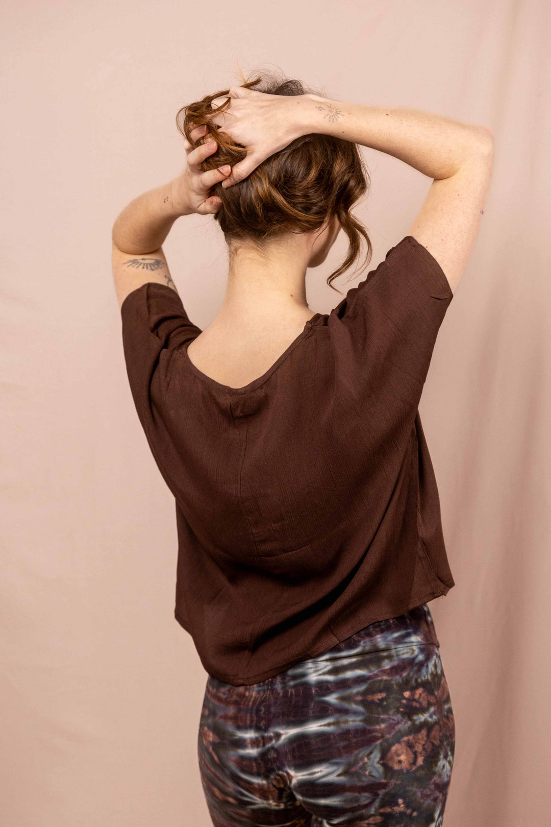 Luftiges Shirt in Braun, Vintage Oberteil, T-Shirt