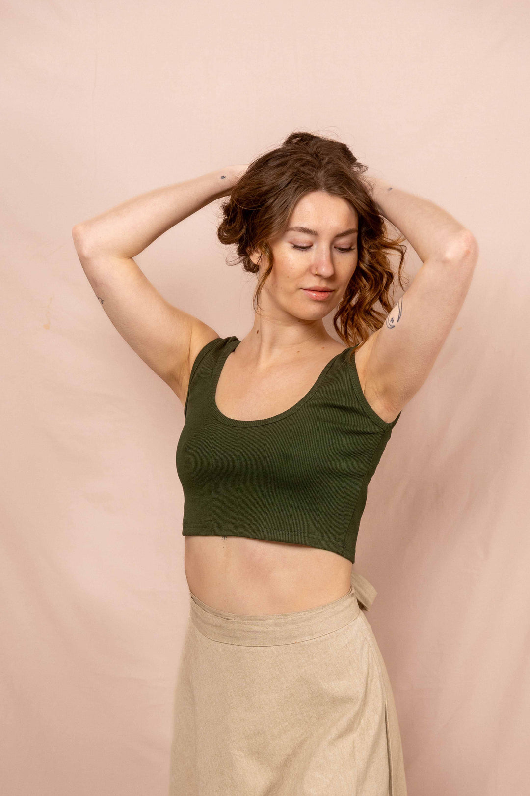 Feinripp Top, Unterhemd in Grün, Bauchfreies Leichtes Oberteil, Bra Top, Crop Top