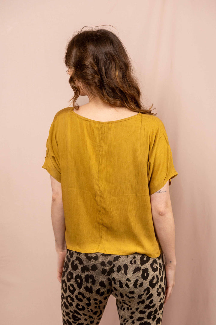 Luftiges Shirt in Gelb, Vintage Oberteil, T-Shirt