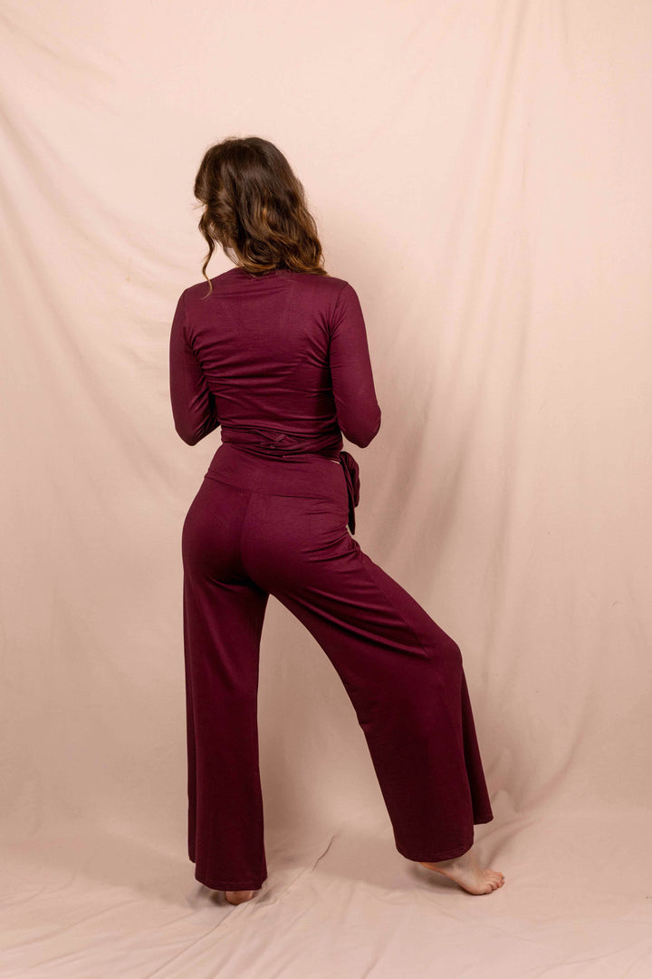 Schlaghose, Sporthose, Yogahose mit schlag in Rot / Aubergine, Hose, Set mit Oberteil