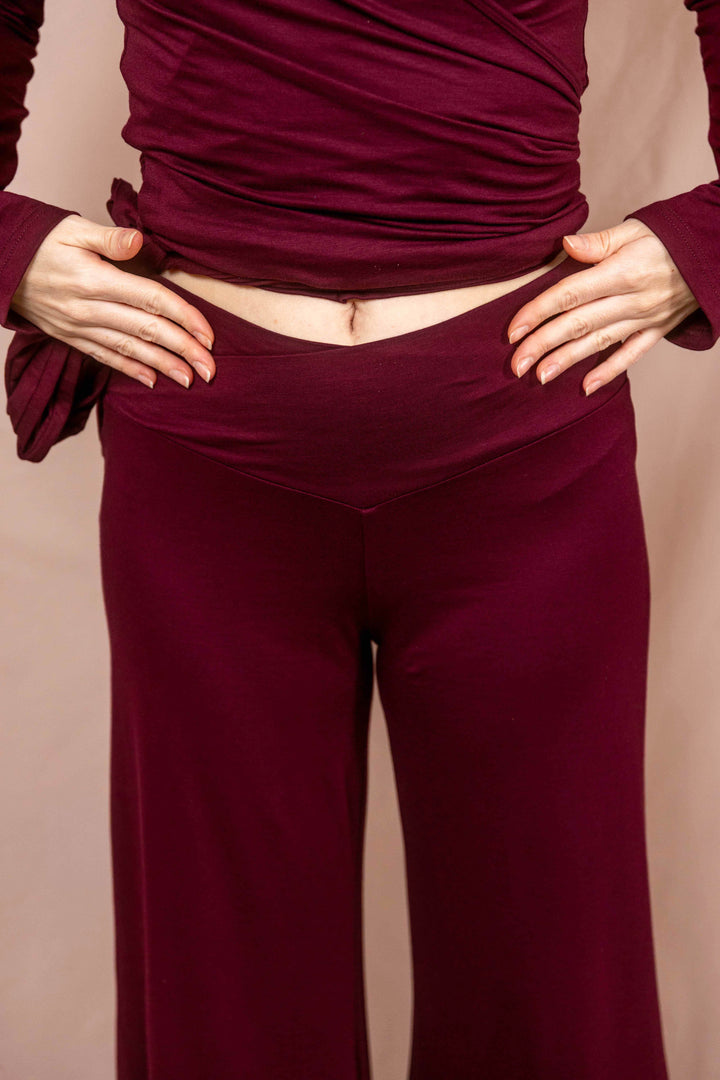 Schlaghose, Sporthose, Yogahose mit schlag in Rot / Aubergine, Hose, Set mit Oberteil