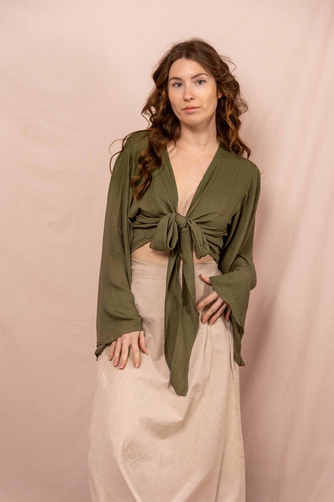 Lässiges Batik Wickeltop, Vintage Wickelbluse in Grün, Bluse zum Wickeln, Top mit langen Ärmeln