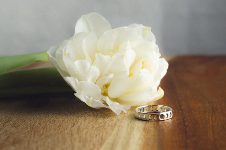 Ring ~ MONDPHASEN