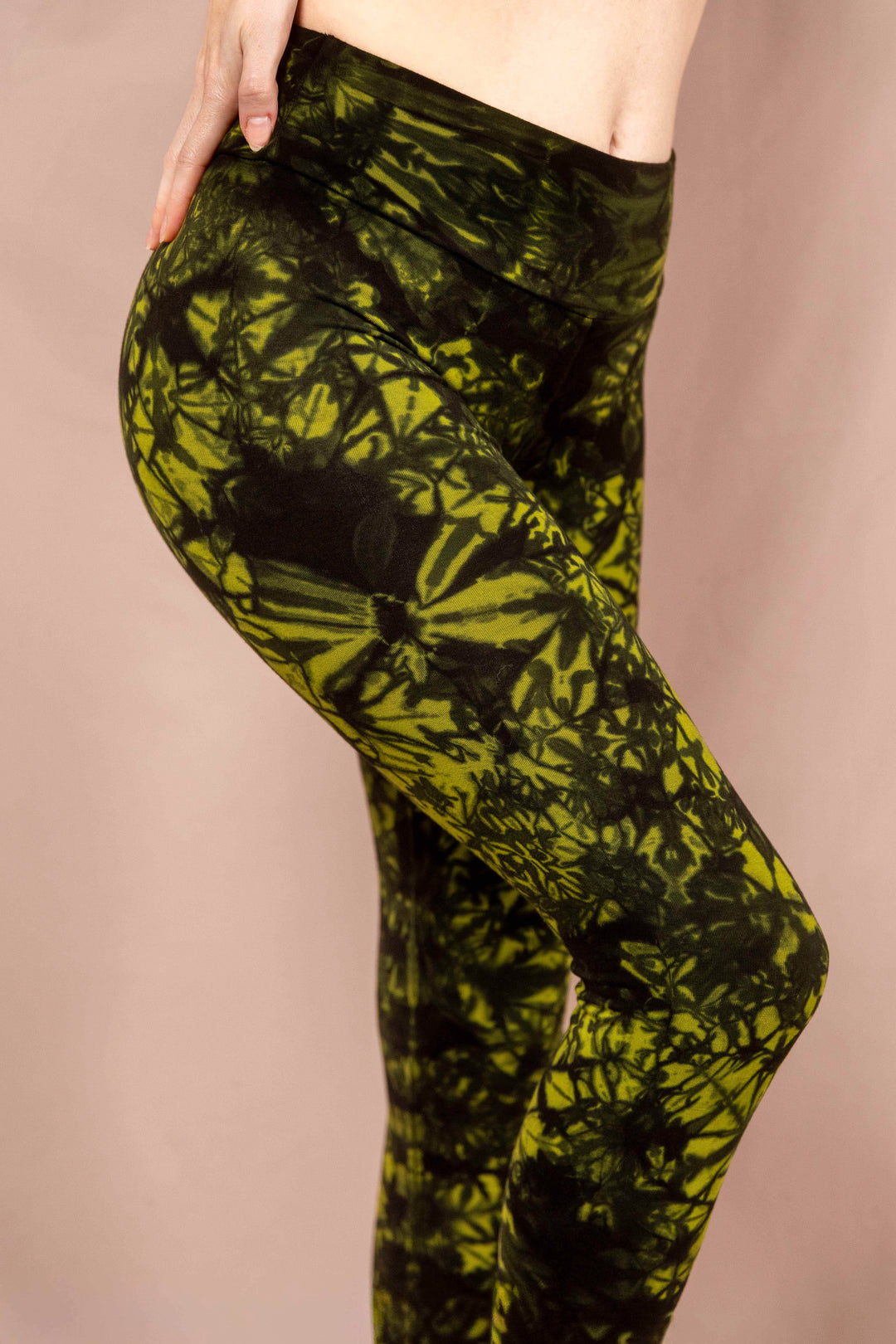 Leggins, Sportleggins, Farbig, grün Schwarz, Yogaleggins, yogafashion