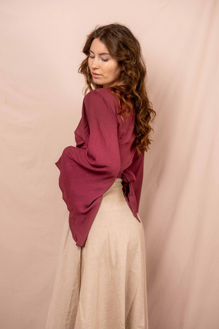 Lässiges Batik Wickeltop, Vintage Wickelbluse in Malve Rot, Bluse zum Wickeln, Top mit langen Ärmeln