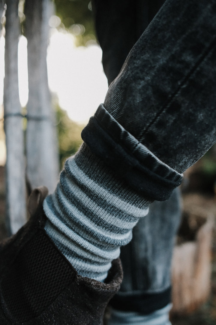 Superwarme Alpaka Socken gestreift grau/grau ~ 2 Paar