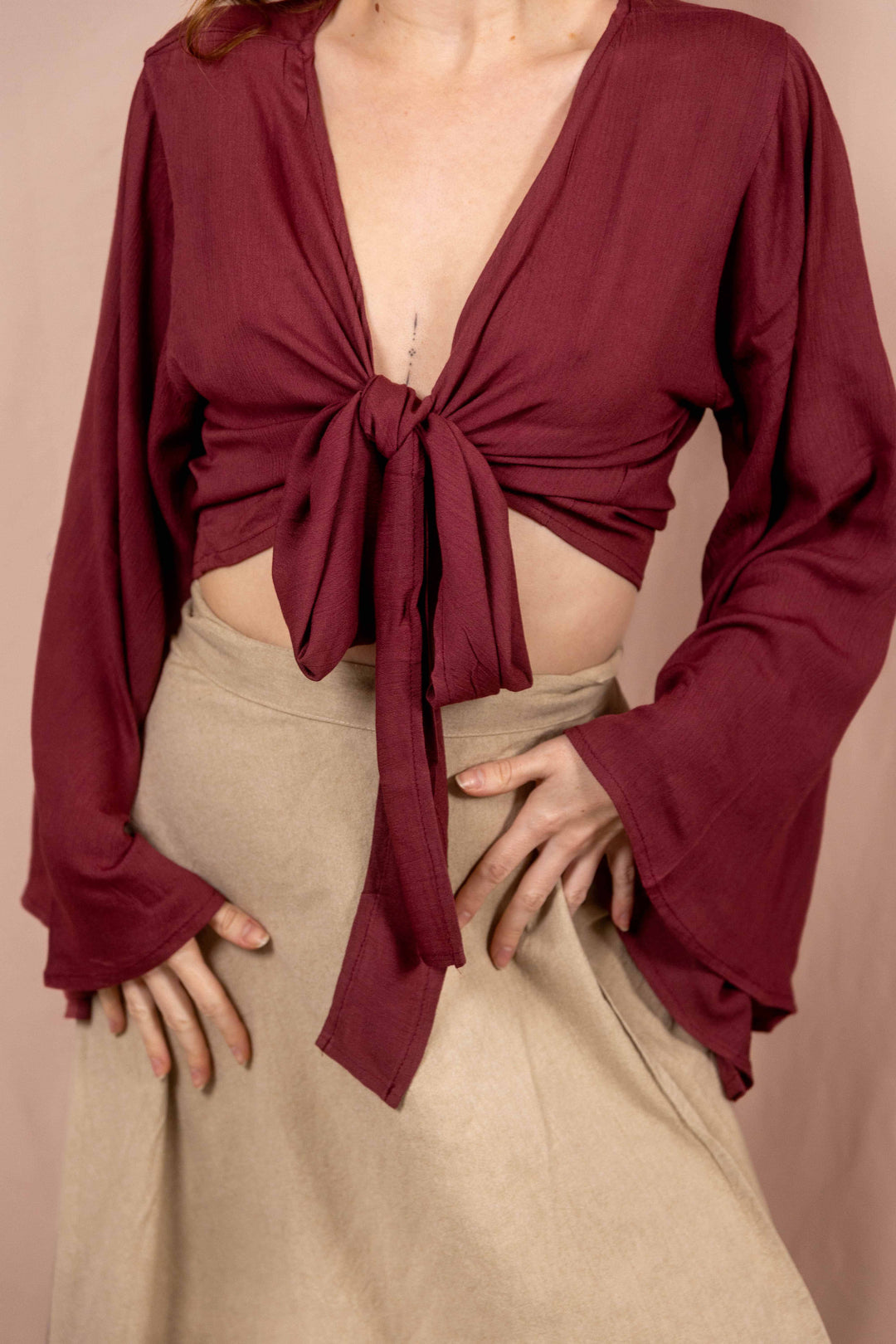 Lässiges Batik Wickeltop, Vintage Wickelbluse in Malve Rot, Bluse zum Wickeln, Top mit langen Ärmeln