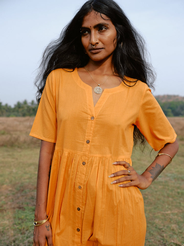 Oronge Gelbes Sommerkleid, Leichtes und kurzes Kleid, Kleider mit Knöpfen 