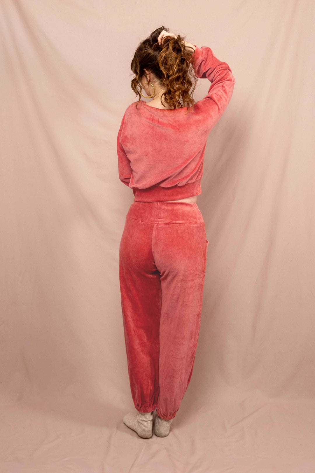 Samthose, Jogginghose in Rosa, mit Taschen,  Bequeme lockere Hose aus samt, sehr weich, 100% Baumwolle, weiche Baumwollhose, Set mit Oberteil