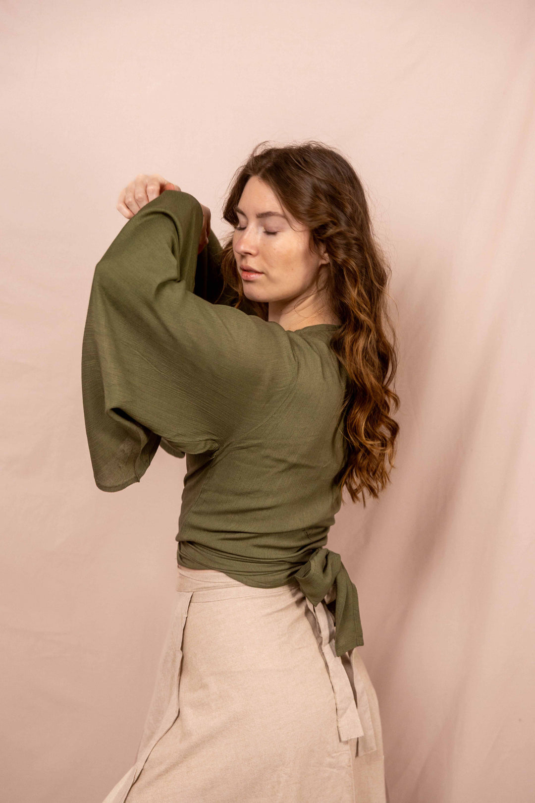 Lässiges Batik Wickeltop, Vintage Wickelbluse in Grün, Bluse zum Wickeln, Top mit langen Ärmeln