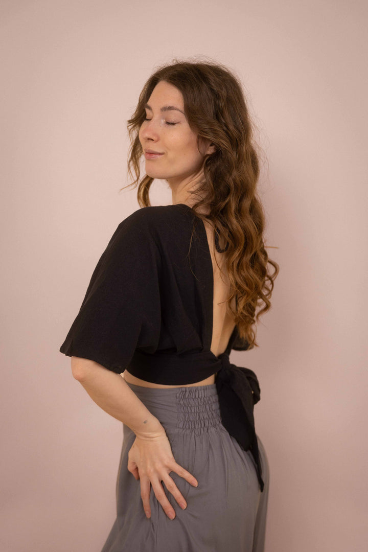 Feminines Top ~ SAKURA Schwarz