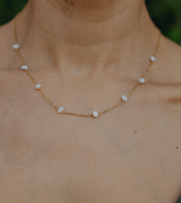 Halskette ~ MORNING DEW mit Süßwasserperlen