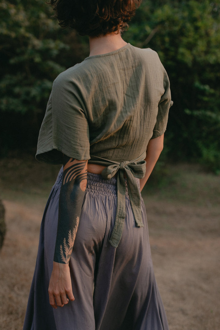 Butterfly pants, weite lockere Sommerhose, Leichte Übergangshose, weit ausgestellte Hose Damen, lässige Frauen Übergangshose, bequeme Hose