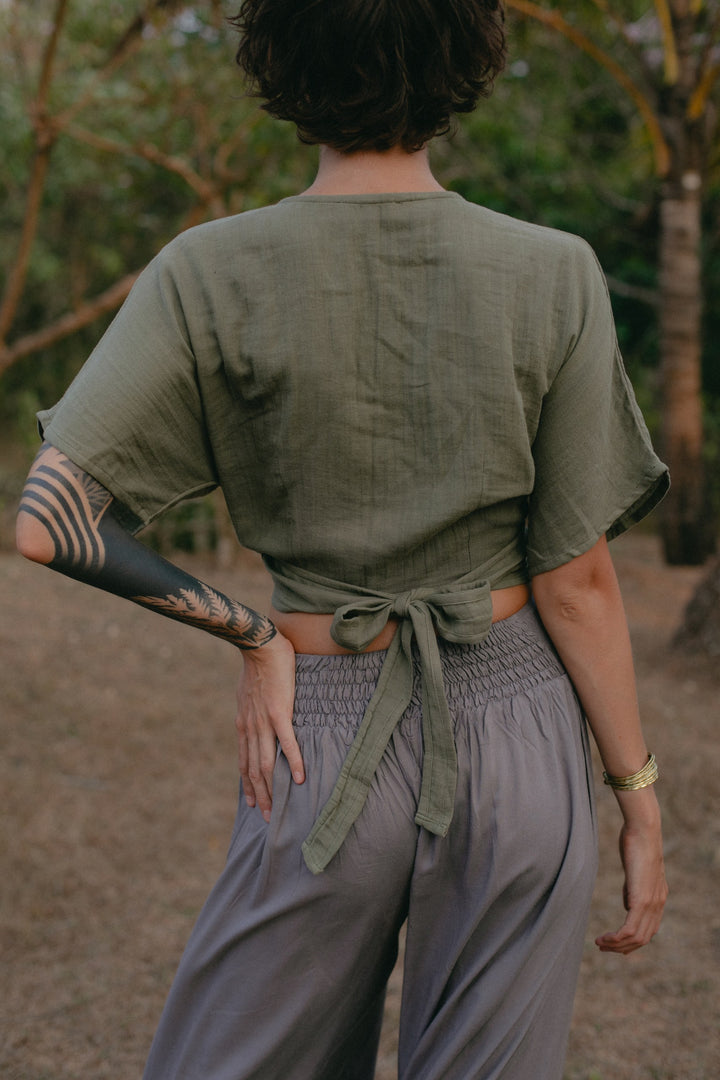 Butterfly pants, weite lockere Sommerhose, Leichte Übergangshose, weit ausgestellte Hose Damen, lässige Frauen Übergangshose, bequeme Hose in Grau Blau