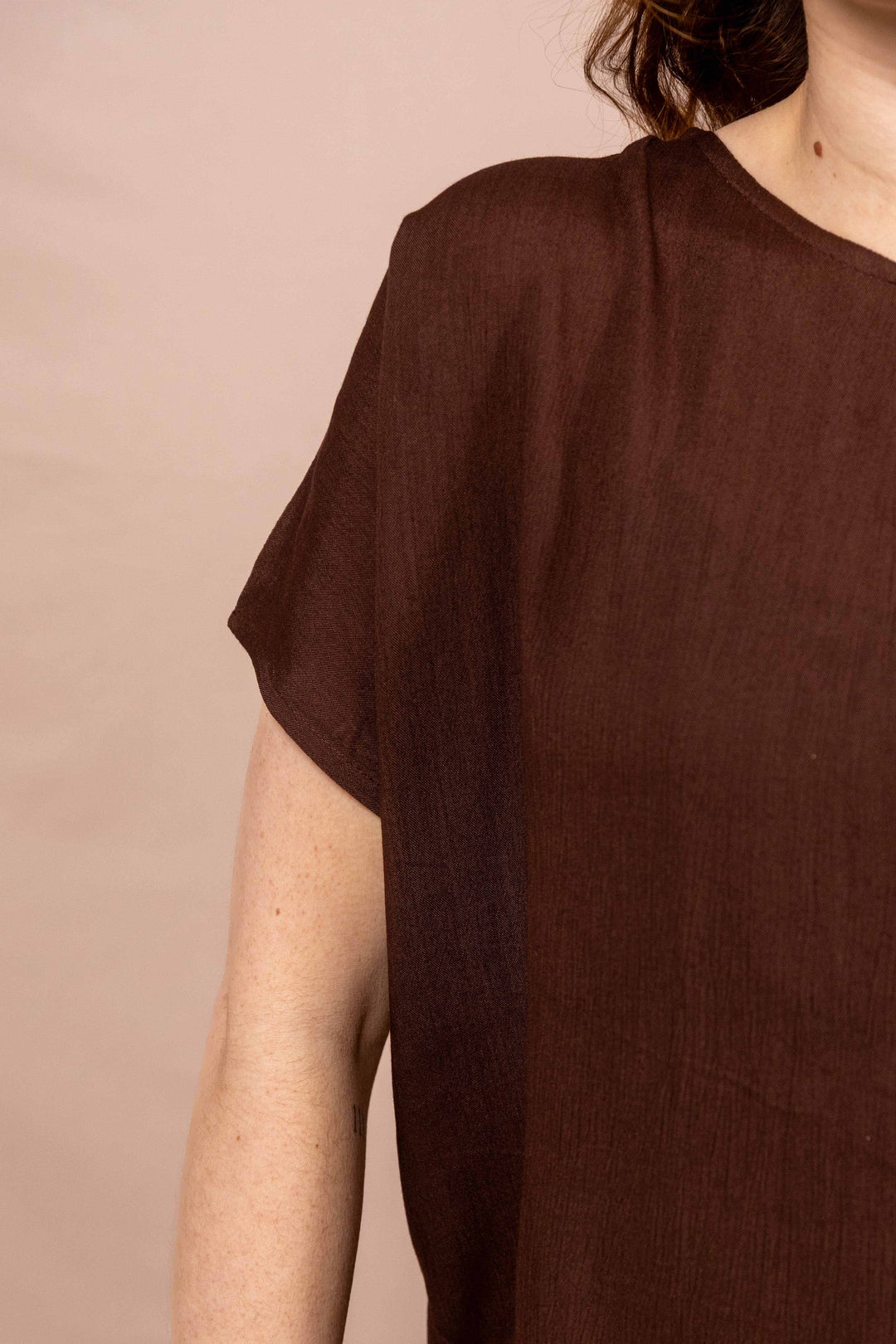 Luftiges Shirt in Braun, Vintage Oberteil, T-Shirt