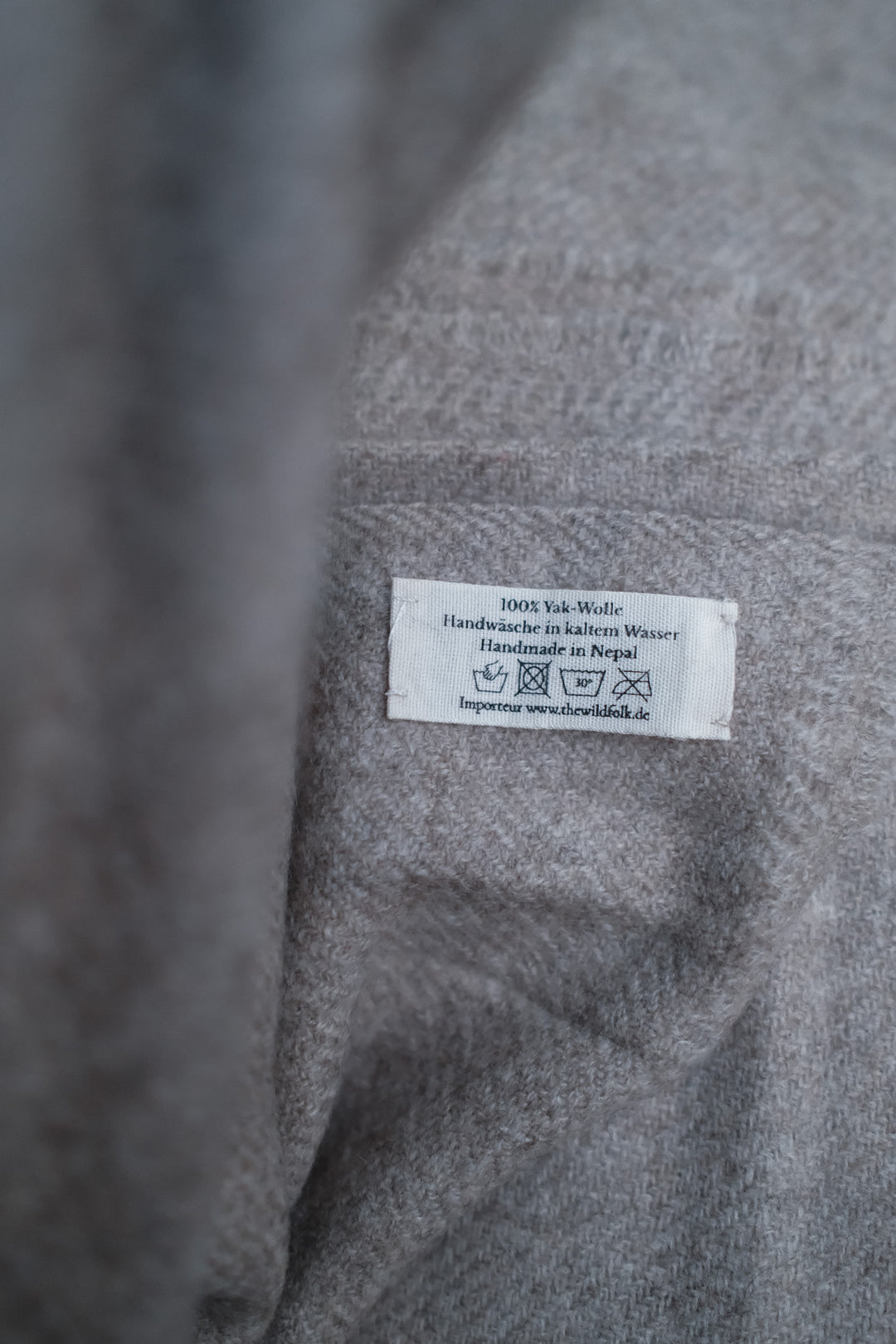 Schal aus 100% Yak-Wolle ~ LADAKH | Grau-Beige