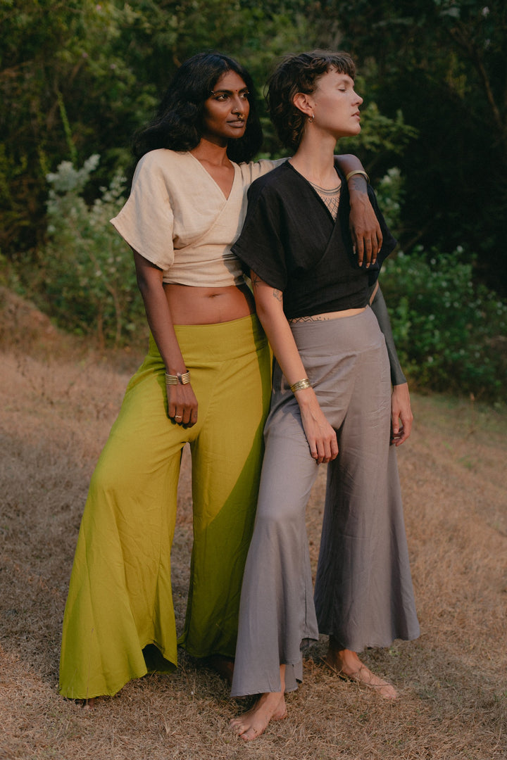 Butterfly pants, weite lockere Sommerhose, Leichte Übergangshose, weit ausgestellte Hose Damen, lässige Frauen Übergangshose, bequeme Hose in Grau Blau Grün