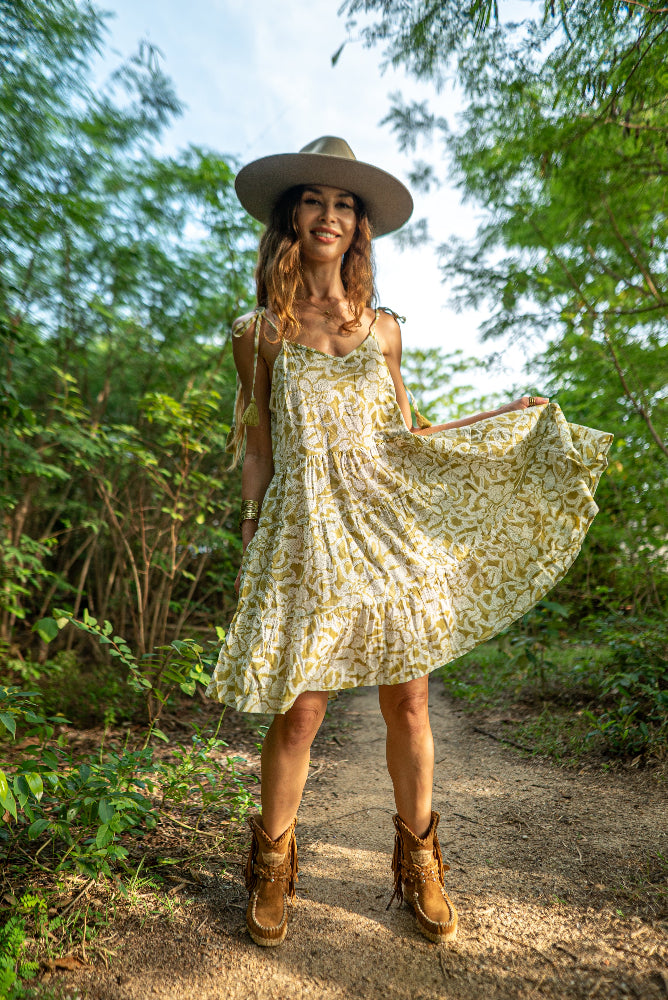Helles Sommerkleid aus reiner Baumwolle. Blockprint Kleid.