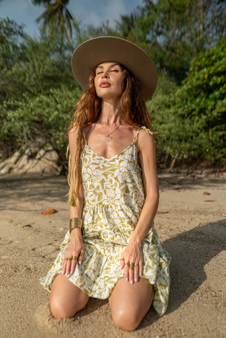 Helles Sommerkleid aus reiner Baumwolle. Blockprint Kleid.