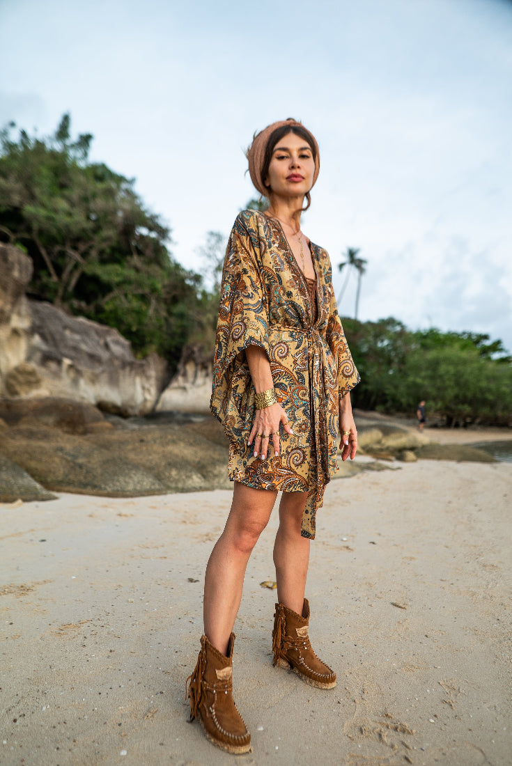 Vintage Kimono, Kurz, Abstrakte Muster, Strandkimono, Morgenmantel, Bademantel, Beach fashion.
