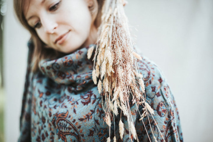 Poncho Paisley | ROSALIE | Petrol-Rot | warmer Überwurf