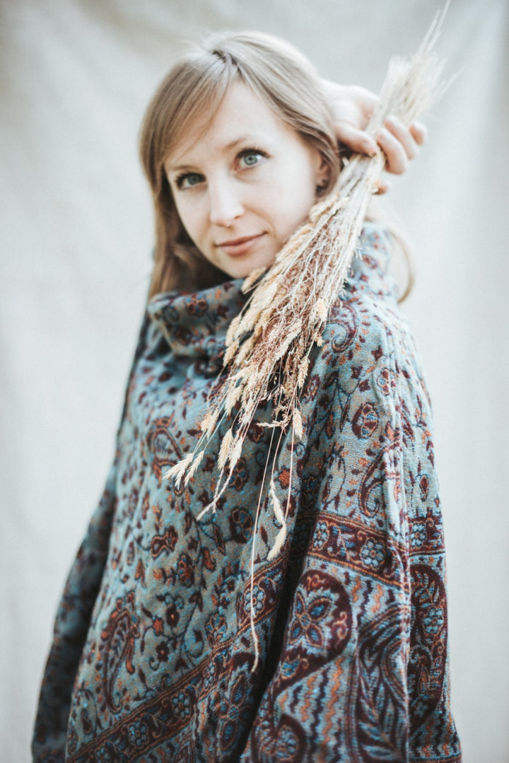 Poncho Paisley | ROSALIE | Petrol-Rot | warmer Überwurf