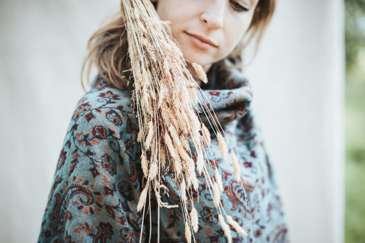 Poncho Paisley | ROSALIE | Petrol-Rot | warmer Überwurf
