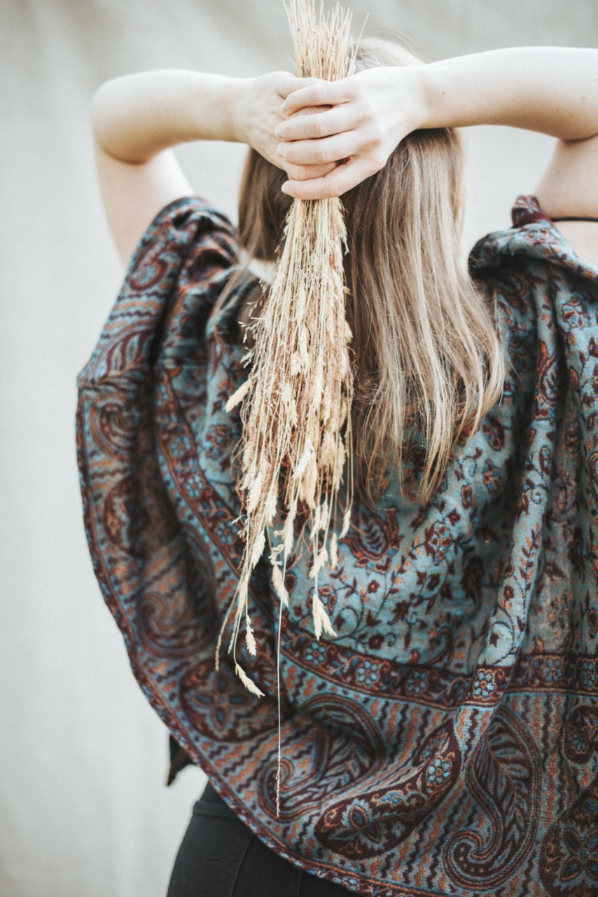 Poncho Paisley | ROSALIE | Petrol-Rot | warmer Überwurf