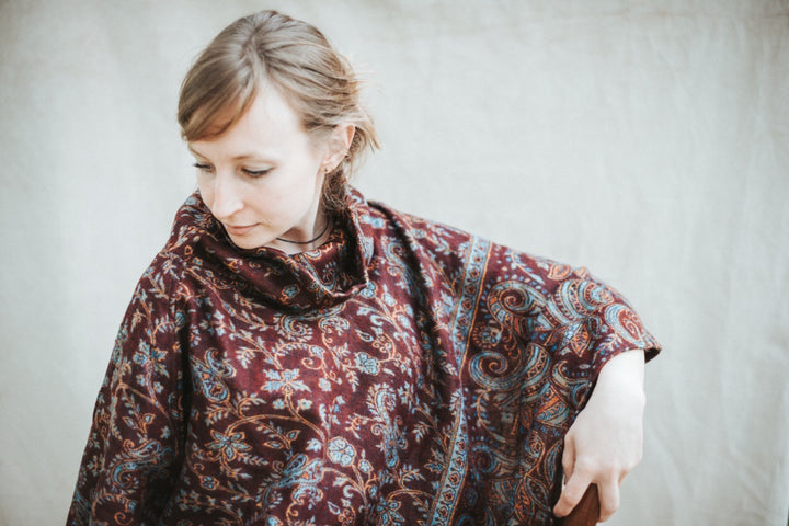 Cozy poncho ~ aurelia