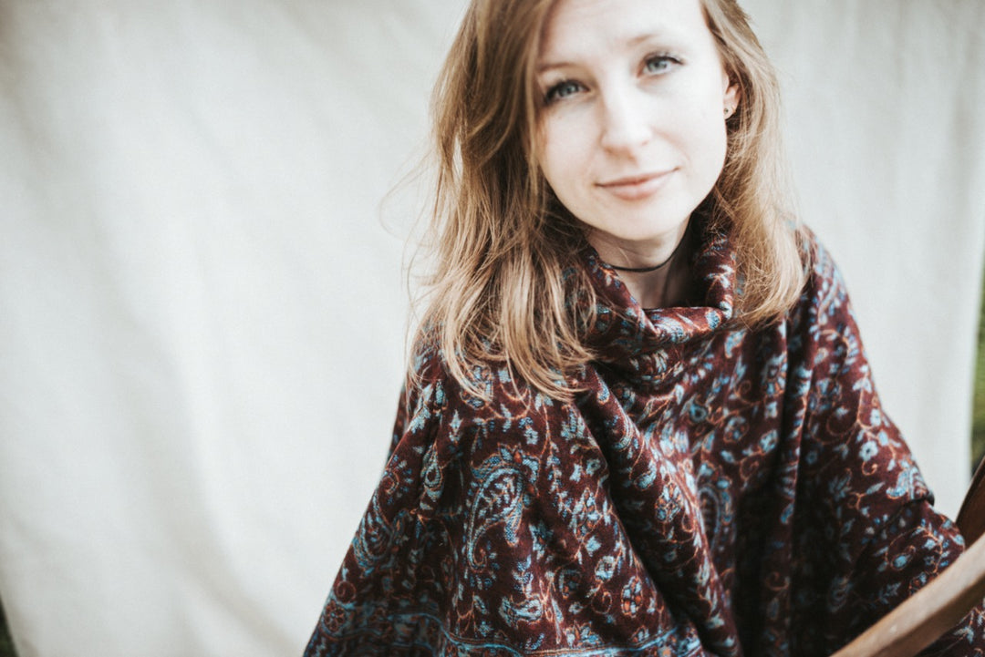 Cozy poncho ~ aurelia