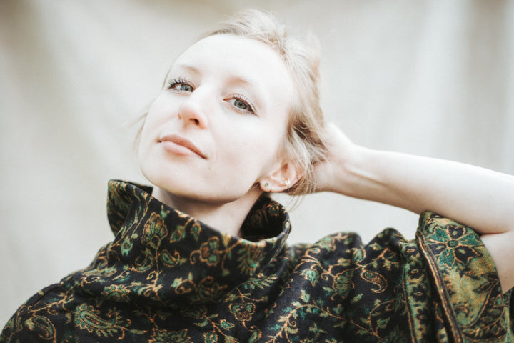 Kuscheliger Poncho | ISABELLA | Schwarz & Grün | warmer Überwurf