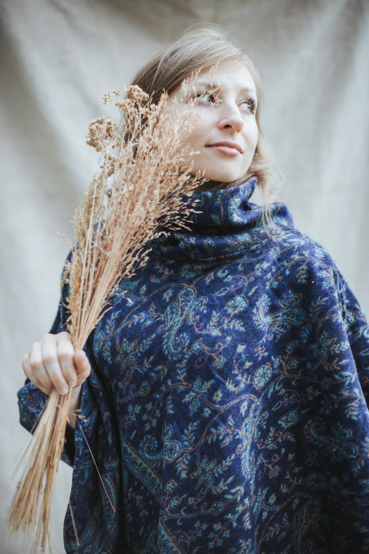 Cozy poncho ~ Magnolia