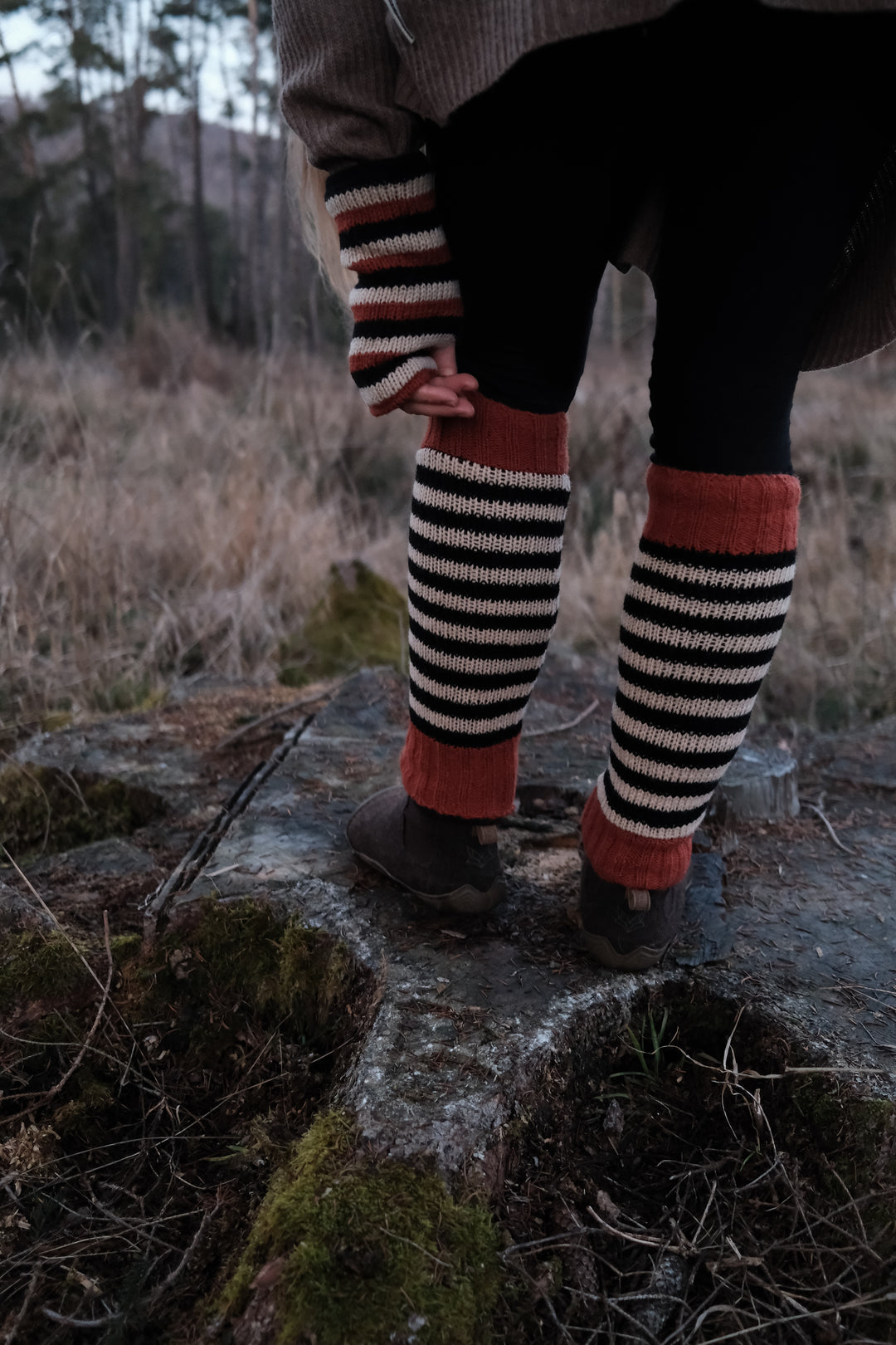 Gestreifte Beinstulpen Schwarz/Weiß